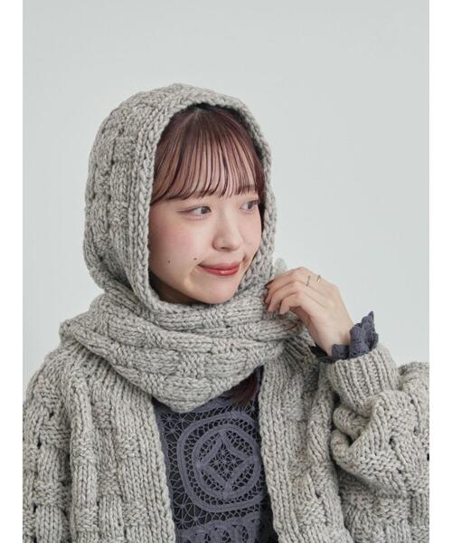 TSUHARU by Samansa Mos2（ツハルバイサマンサモスモス）の「【ペルーニット】柄編みバラクラバ（ストール/ショール・レディース・グレー/オフホワイト・F）」の4枚目の写真