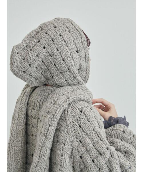 TSUHARU by Samansa Mos2（ツハルバイサマンサモスモス）の「【ペルーニット】柄編みバラクラバ（ストール/ショール・レディース・グレー/オフホワイト・F）」の6枚目の写真