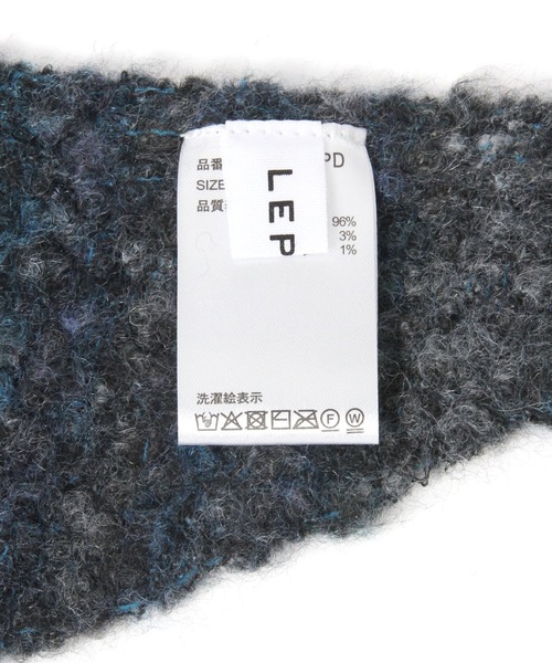 LEPSIM(レプシィム)の「三角ニットストール 606614(ストール/ショール・レディース・レッド/ブラウン/チャコールグレー・ONE SIZE)」の21枚目の写真