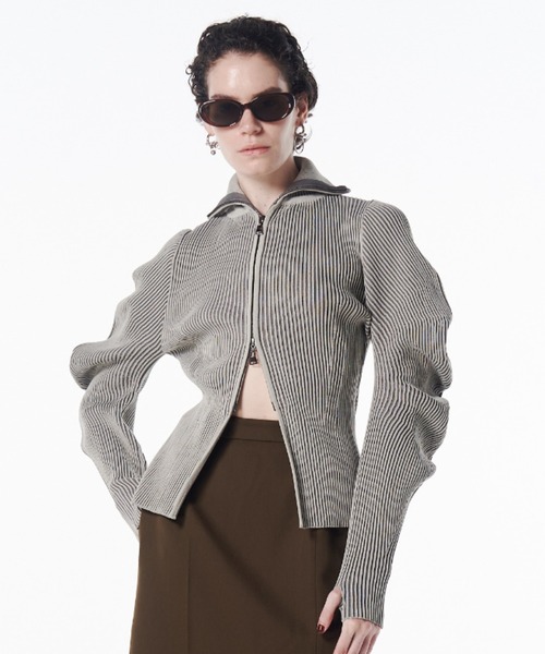 JOSE MOON(ジョゼムーン)の「ESCARGOT SLEEVE KNIT/エスカルゴスリーブニット(ニット/セーター・レディース・チャコールグレー/アイボリー/モカ・FREE)」の2枚目の写真