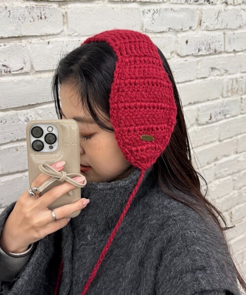 GEVACO（ゲバコ）の「【GEVACO】ボンボン付きイヤーマフラー（ハット・レディース・ホワイト/レッド/グレー・ONE SIZE）」の12枚目の写真