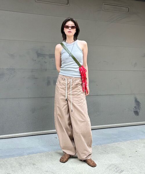 KICHUL(キチョル)の「EASY OR EASY BALLOON PANTS (BEIGE)(その他パンツ・レディース・その他・LARGE/MEDIUM/SMALL/X-SMALL)」の19枚目の写真