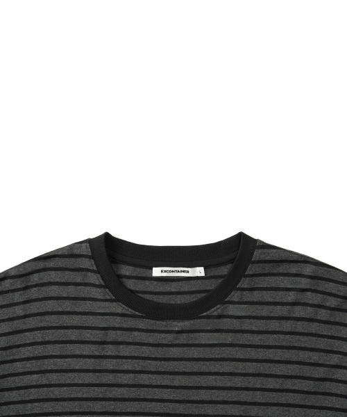 EXCONTAINER(エックスコンテナ)の「リブストライプハーフリンガーティーシャツ (チャコールグレー)(Tシャツ/カットソー・メンズ・その他・MEDIUM/LARGE/X-LARGE)」の2枚目の写真