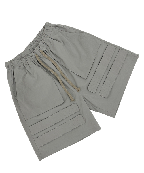 permanentarchive（パーマネント アーカイブ）の「3D POCKET VELCRO SHORTS (LIGHT GRAY)（その他パンツ・レディース・その他・FREE）」の2枚目の写真
