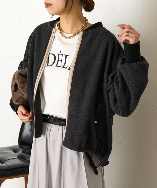 Jena espace merveilleux(ジェナ エスパスメルヴェイユ)の「【あったか/上品】バックラッフルジャケット(ノーカラージャケット・レディース・ベージュ/チャコールグレー・FREE)」の7枚目の写真