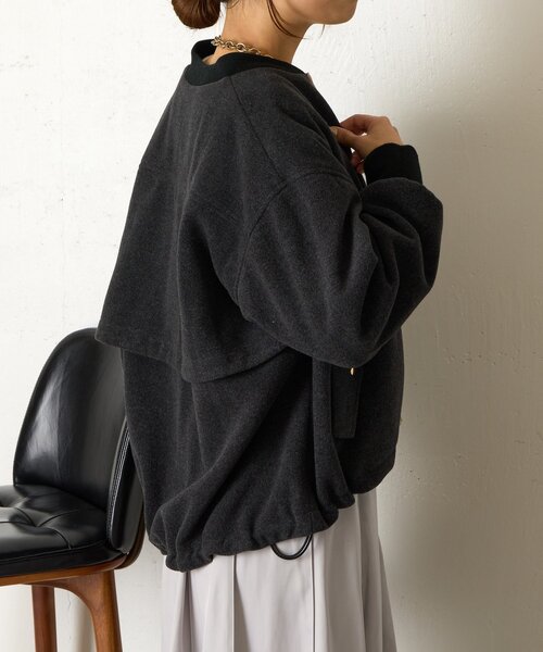 Jena espace merveilleux(ジェナ エスパスメルヴェイユ)の「【あったか/上品】バックラッフルジャケット(ノーカラージャケット・レディース・ベージュ/チャコールグレー・FREE)」の11枚目の写真