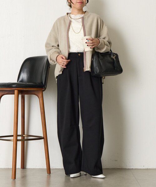 Jena espace merveilleux(ジェナ エスパスメルヴェイユ)の「【あったか/上品】バックラッフルジャケット(ノーカラージャケット・レディース・ベージュ/チャコールグレー・FREE)」の13枚目の写真