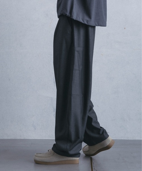 +phenix(プラスフェニックス)の「【WEB・直営店限定】+phenix(プラスフェニックス)COCOON SILHOUETTE RELAXED PANTS コクーンシルエット リラックス パンツ(その他パンツ・メンズ・ブラック/チャコール・M/XL/L)」の15枚目の写真