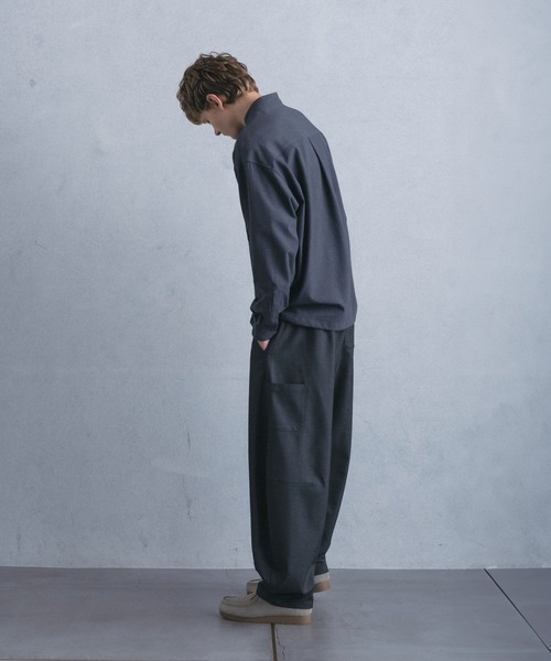 +phenix(プラスフェニックス)の「【WEB・直営店限定】+phenix(プラスフェニックス)COCOON SILHOUETTE RELAXED PANTS コクーンシルエット リラックス パンツ(その他パンツ・メンズ・ブラック/チャコール・M/XL/L)」の21枚目の写真