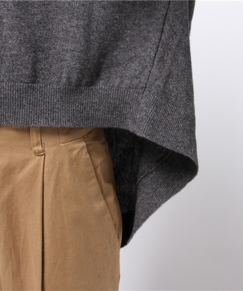 JOURNAL STANDARD（ジャーナルスタンダード）の「BACK フレアーVネックプルオーバー#（ニット/セーター・レディース・グレー/ホワイト/ベージュ/サックスブルー・FREE）」の6枚目の写真