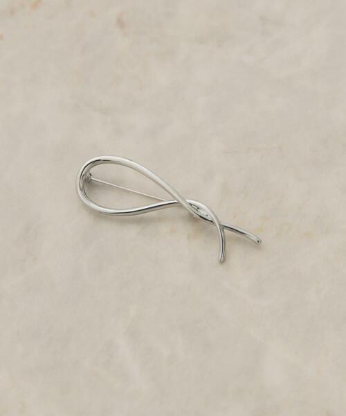 URBAN RESEARCH DOORS(アーバンリサーチドアーズ)の「ニュアンスブローチ(ブローチ/コサージュ・レディース・ゴールド/シルバー・ONE)」の1枚目の写真