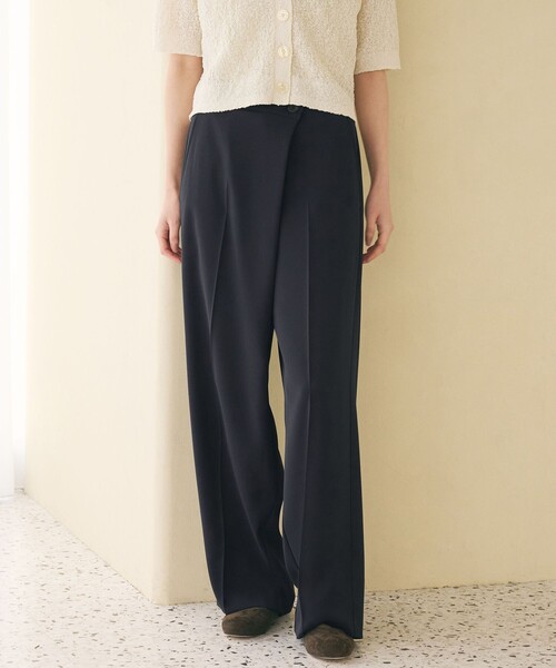 BEAUTY&YOUTH UNITED ARROWS(ビューティーアンドユースユナイテッドアローズ)の「【WEB限定 Wardrobe DAILY MINIMAL】ダブルクロス ラップパンツ ウォッシャブル(その他パンツ・レディース・ブラウン/ネイビー/ブラック・XS/S/M/L)」の1枚目の写真