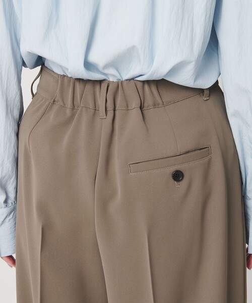 BEAUTY&YOUTH UNITED ARROWS(ビューティーアンドユースユナイテッドアローズ)の「【WEB限定 Wardrobe DAILY MINIMAL】ダブルクロス ラップパンツ ウォッシャブル(その他パンツ・レディース・ブラウン/ネイビー/ブラック・XS/S/M/L)」の18枚目の写真