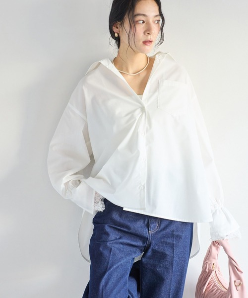 VIS（ビス）の「レーススリーブAラインシャツ（シャツ/ブラウス・レディース・ホワイト/グレー/サックスブルー・FREE）」の2枚目の写真