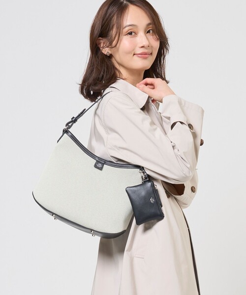 J.PRESS（ジェイプレス）の「【2way】キャンバス ショルダー バッグ（ショルダーバッグ・レディース・ブラウン系/ブラック系・F）」の2枚目の写真