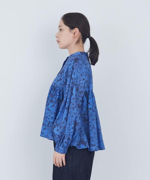 ADIEU TRISTESSE（アデュートリステス）の「【3月お気に入り登録ブランド内2位】kazumiさんコラボ　リバティプリントブラウス（シャツ/ブラウス・レディース・ブルー系その他/ブラック系その他・38）」の16枚目の写真