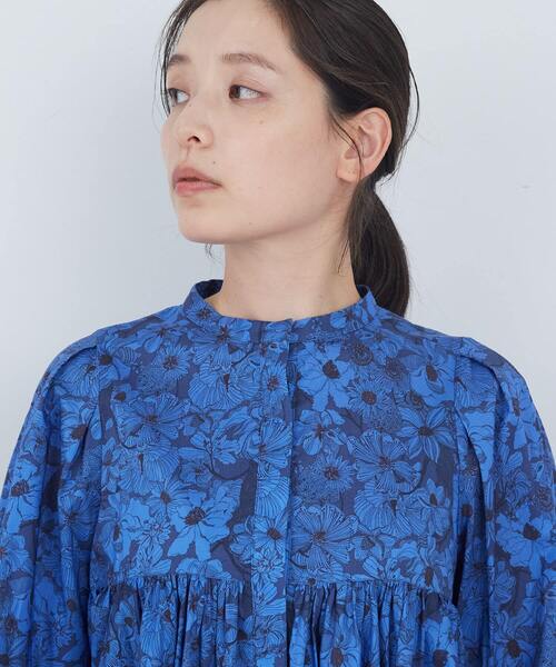 ADIEU TRISTESSE（アデュートリステス）の「【3月お気に入り登録ブランド内2位】kazumiさんコラボ　リバティプリントブラウス（シャツ/ブラウス・レディース・ブルー系その他/ブラック系その他・38）」の18枚目の写真