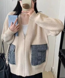 デニムポケットがアクセント!ゆったりシルエットでこなれ感を演出するジップニットカーディガン