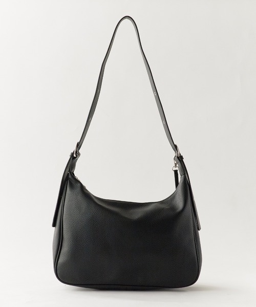 AO2（アオズ）の「Basic Shoulder Bag with Mini Pouch, Faux / ミニポーチ付き フェイクレザー ベーシックショルダーバッグ 秋 秋服 2026年秋冬（ショルダーバッグ・レディース・ブラック/ホワイト/ブラウン/ベージュ・FREE）」の6枚目の写真