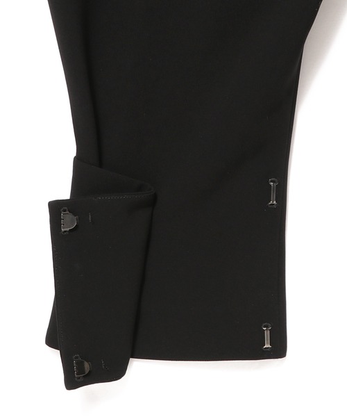 ESTNATION（エストネーション）の「ESSENCEOFLUXURY / Vネック オールインワン（つなぎ/オールインワン・レディース・ブラック/アイボリー・36/38）」の8枚目の写真