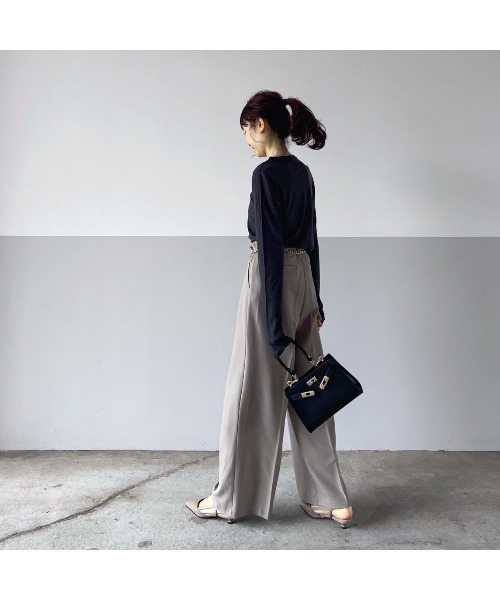 Flugge（フラッジー）の「ポインテッドトゥミュール（その他シューズ・レディース・ブラック/ベージュ・23.5cm/24.5cm）」の12枚目の写真