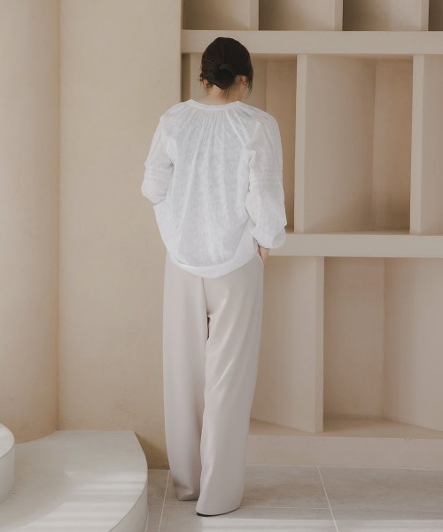 slattgir(スラットジール)の「高身長 カットジョーゼットタックワイドパンツ(トールサイズ)Essenave(その他パンツ・レディース・アイボリー/ブラック・TM/T5L/T4L/T3L/TLL/TL)」の14枚目の写真