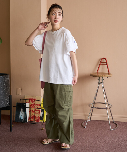 FREAK'S STORE(フリークスストア)の「限定展開 Champion × FREAK'S STORE/チャンピオン 別注 フリル袖 トップス(Tシャツ/カットソー・レディース・グリーン/ライトグレー/ブラック/ブルー/オフホワイト・フリ-)」の8枚目の写真