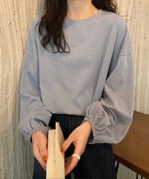 Flugge(フラッジー)の「袖ギャザーロングスリーブカットソー(Tシャツ/カットソー・レディース・パープル/ブルー/ブラック/イエロー/ホワイト・FREE)」の3枚目の写真