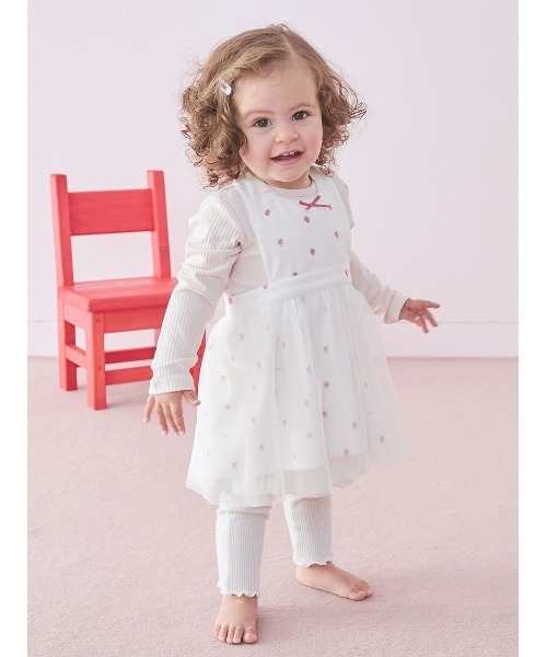 gelato pique(ジェラートピケ)の「【BABY】ストロベリー柄チュールお食事エプロン(スタイ/よだれかけ・キッズ・オフホワイト・F)」の2枚目の写真