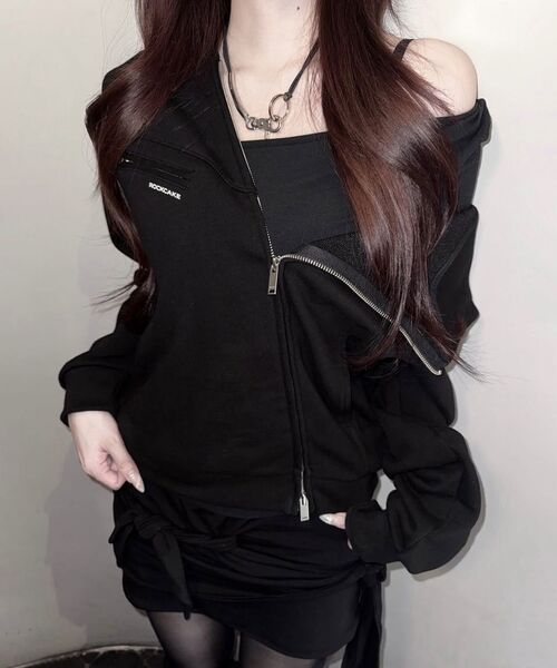 ROCKCAKE（ロックケーキ）の「Asymmetry Zip Up Hoodie - Black（パーカー・レディース・その他・SMALL）」の6枚目の写真