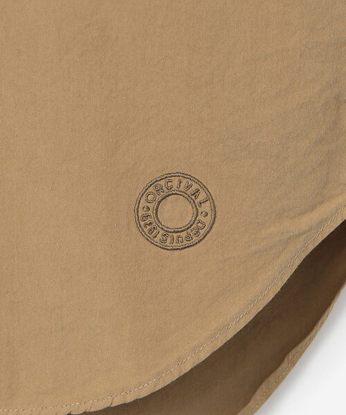 ORCIVAL(オーシバル)の「ORCIVAL | ガーメントダイ バンドカラー長袖シャツ MEN(シャツ/ブラウス・メンズ・ベージュ系その他/オフホワイト/ブラック系その他/ブルー・4/5)」の11枚目の写真