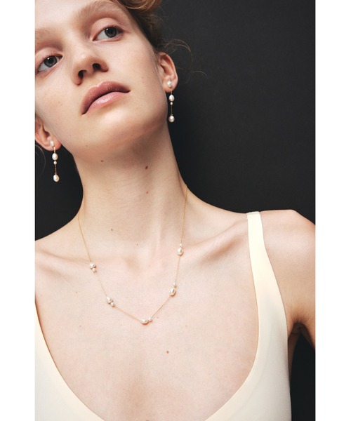les bonbon(ルボンボン)の「【les bonbon】flotter pearl pierce/フロテ パール ピアス 両耳(ピアス(両耳用)・レディース・ホワイト・FREE)」の5枚目の写真