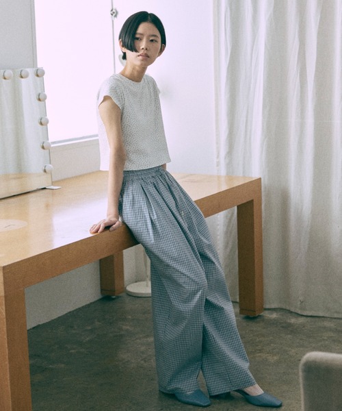 EN NEUME（エンノイム）の「【Set Up】Petit Flower Tee（Tシャツ/カットソー・レディース・オートミール/オフホワイト/杢グレー・FREE）」の7枚目の写真