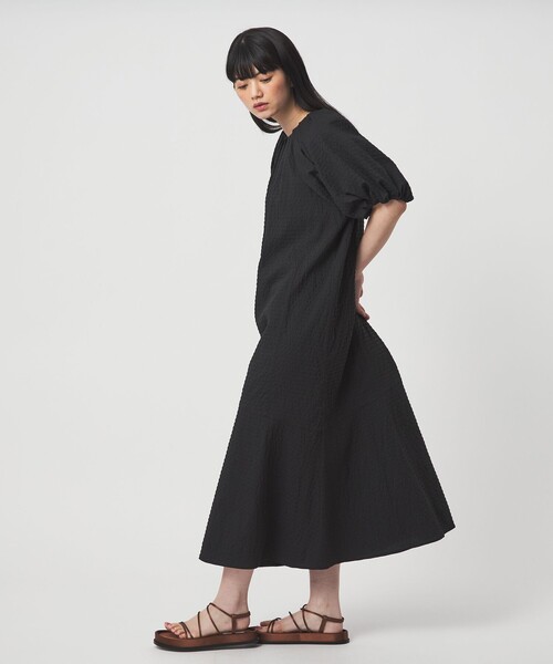EMMEL REFINES（エメルリファインズ）の「＜EMMEL REFINES＞EM  パフスリーブ キリカエ ワンピース（ワンピース・レディース・オフホワイト/ブラック・M/S）」の4枚目の写真