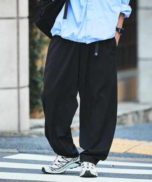 FREAK'S STORE（フリークスストア）の「限定展開 AiRide/エアライド ワイドシルエット ポケッタブル クライミングパンツ/吸水速乾/UVカット（その他パンツ・メンズ・チャコールグレー/ブラック/ネイビー/ベージュ/ブラウン・SMALL/LARGE/MEDIUM）」の8枚目の写真