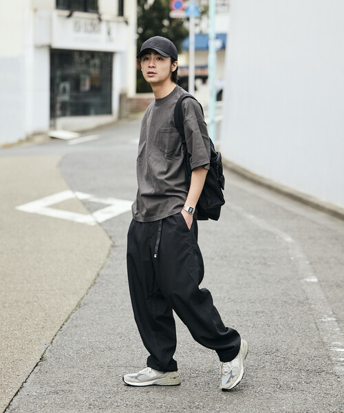 FREAK'S STORE（フリークスストア）の「限定展開 AiRide/エアライド ワイドシルエット ポケッタブル クライミングパンツ/吸水速乾/UVカット（その他パンツ・メンズ・チャコールグレー/ブラック/ネイビー/ベージュ/ブラウン・SMALL/LARGE/MEDIUM）」の14枚目の写真