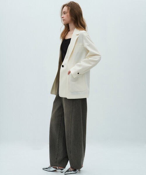 PUBLIC TOKYO(パブリックトウキョウ)の「【2026春新作】レイヤードボクシージャケット(テーラードジャケット・レディース・ベージュ/ホワイト・1/2)」の14枚目の写真