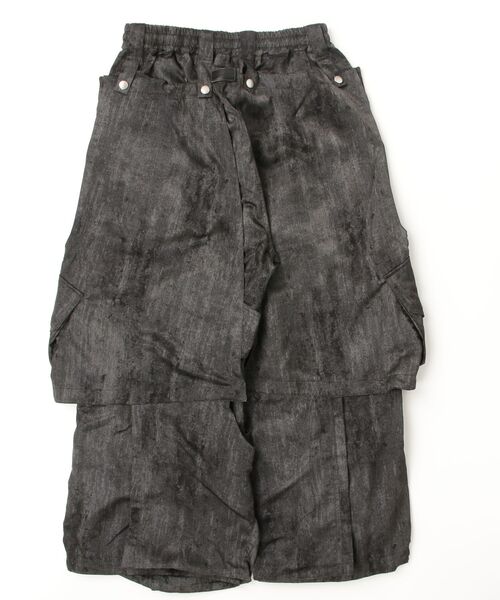 ROYAL FLASH（ロイヤルフラッシュ）の「ＰＡＲＡＣＨＵＴＥ　ＣＡＲＧＯ　ＷＩＤＥ　ＰＡＮＴＳ（その他パンツ・メンズ・ブラック・2/1）」の2枚目の写真