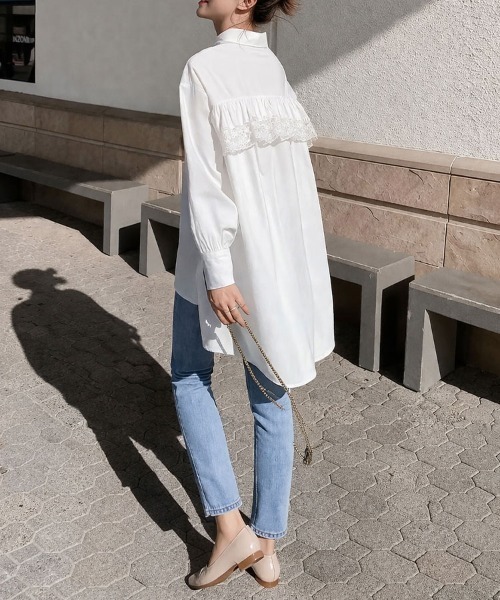 SallyLunn(サリーラン)の「バックレース フリルシャツ(シャツ/ブラウス・レディース・ブラック・MEDIUM/LARGE)」の3枚目の写真