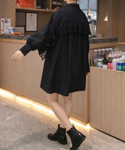 SallyLunn(サリーラン)の「バックレース フリルシャツ(シャツ/ブラウス・レディース・ブラック・MEDIUM/LARGE)」の8枚目の写真