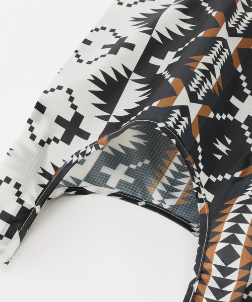 PENDLETON(ペンドルトン)の「PENDLETON/ペンドルトン ショッパー W/ポーチ(トートバッグ・レディース・ブラック/ライトグリーン/ネイビー/グレー/ベージュ・FREE)」の8枚目の写真