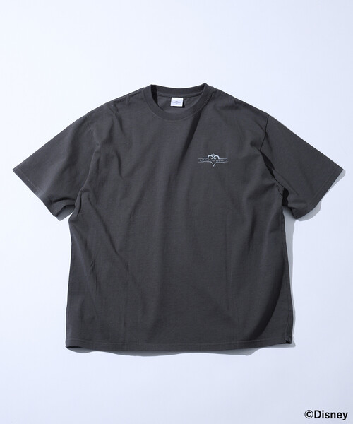 FREAK'S STORE(フリークスストア)の「FREAK’S STORE/フリークスストア KINGDOM HEARTS/SORA/GRAPHIC TEE/ソラ/グラフィックTシャツ(Tシャツ/カットソー・メンズ・ホワイト/ブラック・MEDIUM/LARGE/X-LARGE)」の5枚目の写真