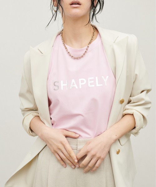 LARUTA(ラルータ)の「【LARUTA】シルケットエンボスロゴT(Tシャツ/カットソー・レディース・ブラック/ピンク/オフホワイト/モカ・FREE)」の4枚目の写真