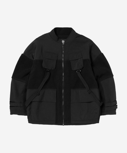 KALAPATTHAR(カラパタール)の「KP LOGO MULTI POCKET STRAP HEAVY FLEECE JACKET - BLACK(その他アウター・メンズ・その他・MEDIUM/LARGE/X-LARGE)」の2枚目の写真
