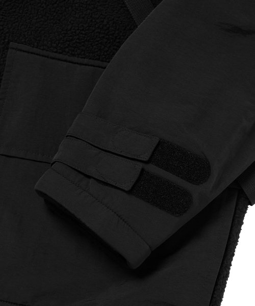 KALAPATTHAR(カラパタール)の「KP LOGO MULTI POCKET STRAP HEAVY FLEECE JACKET - BLACK(その他アウター・メンズ・その他・MEDIUM/LARGE/X-LARGE)」の5枚目の写真