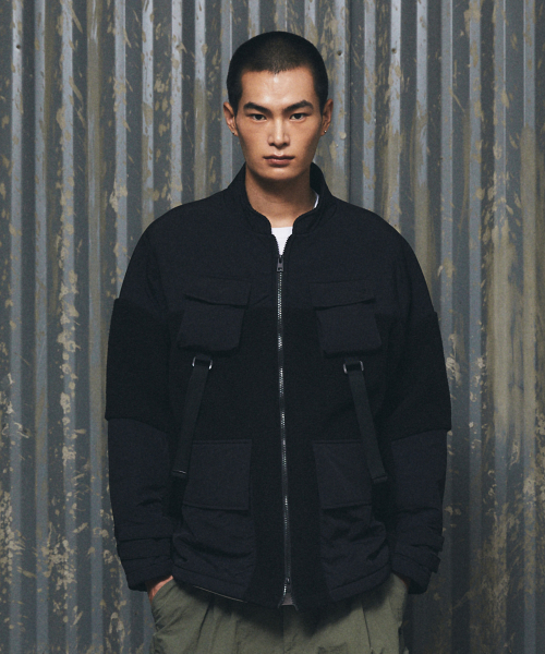 KALAPATTHAR(カラパタール)の「KP LOGO MULTI POCKET STRAP HEAVY FLEECE JACKET - BLACK(その他アウター・メンズ・その他・MEDIUM/LARGE/X-LARGE)」の6枚目の写真