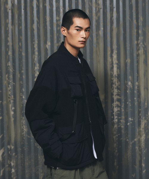 KALAPATTHAR(カラパタール)の「KP LOGO MULTI POCKET STRAP HEAVY FLEECE JACKET - BLACK(その他アウター・メンズ・その他・MEDIUM/LARGE/X-LARGE)」の7枚目の写真