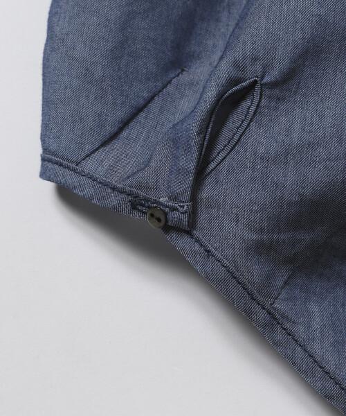 Firsthand(ファーストハンド)の「Firsthand/ファーストハンド シアー シャーリング ボリュームスリーブ ブラウス / 5分袖(シャツ/ブラウス・レディース・ホワイト/サックスブルー/ブラック・FREE)」の4枚目の写真