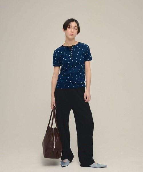 eL(エル)の「【eL】Flower Henley Neck Pullover SS /708163(Tシャツ/カットソー・レディース・ネイビー系1/ホワイト系その他・FREE)」の16枚目の写真