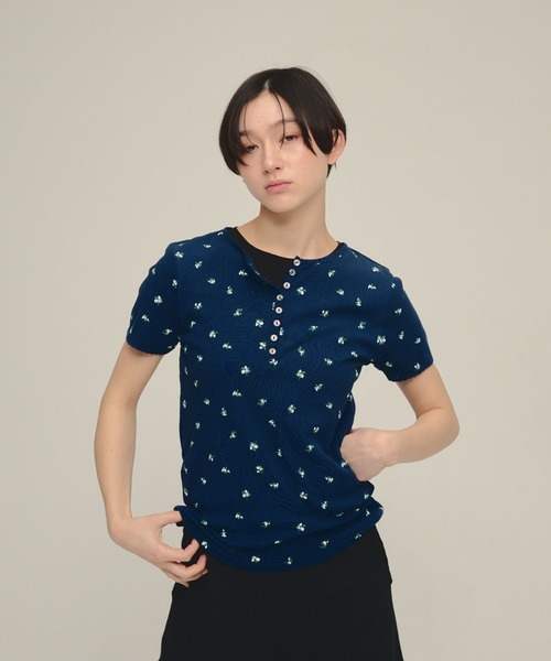 eL(エル)の「【eL】Flower Henley Neck Pullover SS /708163(Tシャツ/カットソー・レディース・ネイビー系1/ホワイト系その他・FREE)」の19枚目の写真